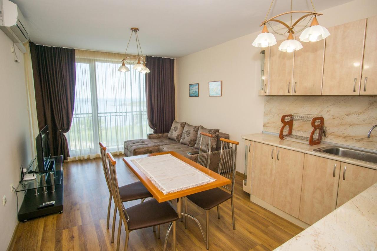 Guest Apartments Stela Tsarevo Exterior photo